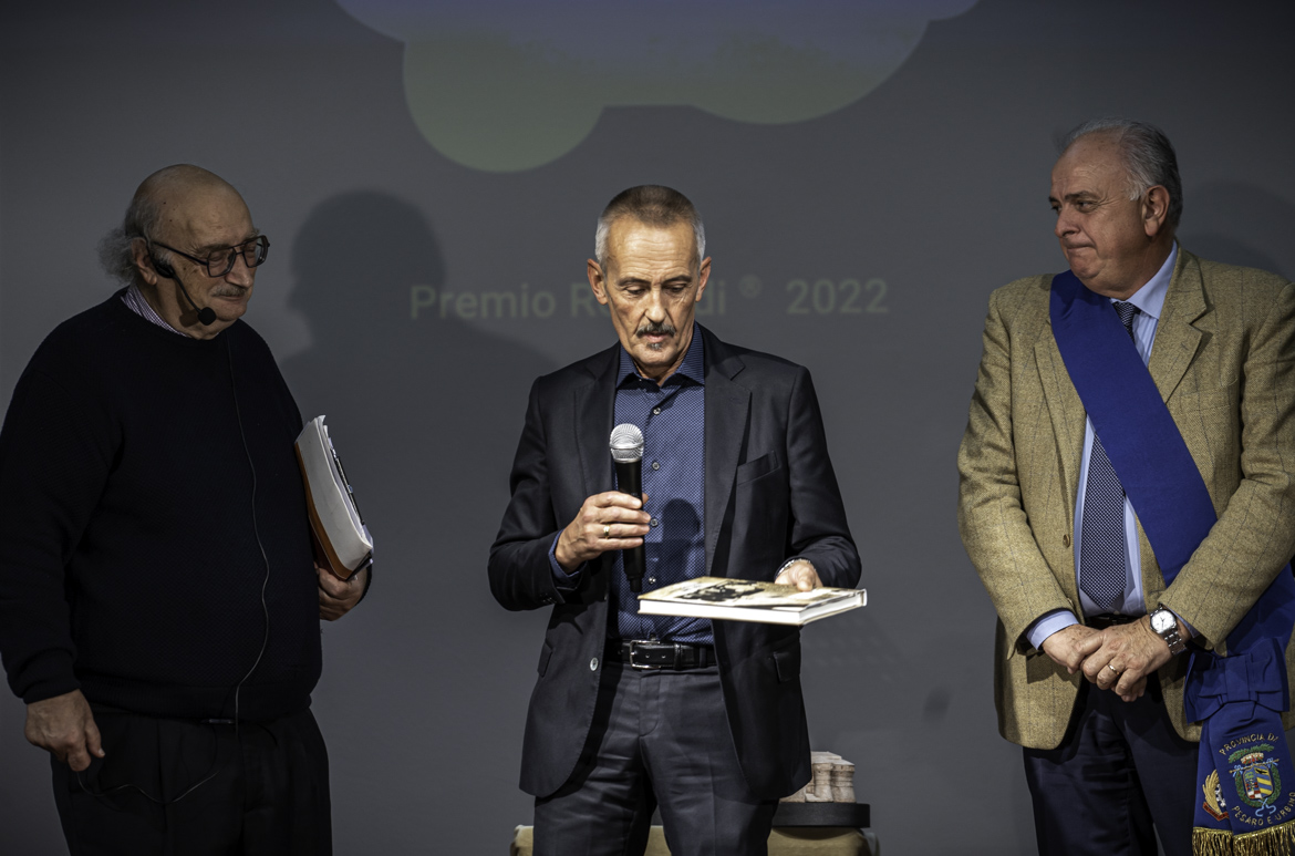 Premio Rotondi 2022 alla Memoria di Paolo Giorgio Ferri - Maurizio Gambini vice presidente della provincia di Pesaro - Salvatore Giannella